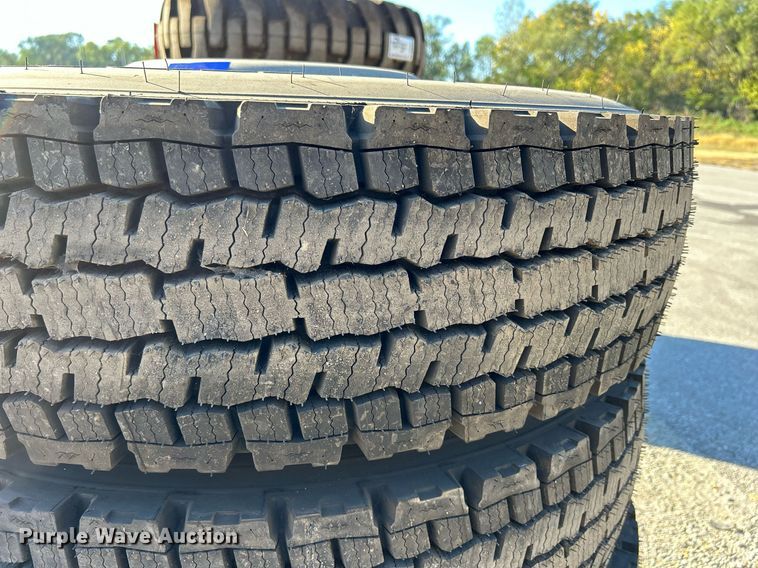 image for item DQ0991 (4) Michelin XDN2 12R22.5 tires and wheels