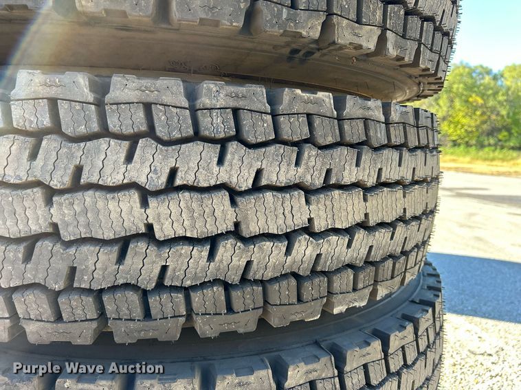 image for item DQ0991 (4) Michelin XDN2 12R22.5 tires and wheels