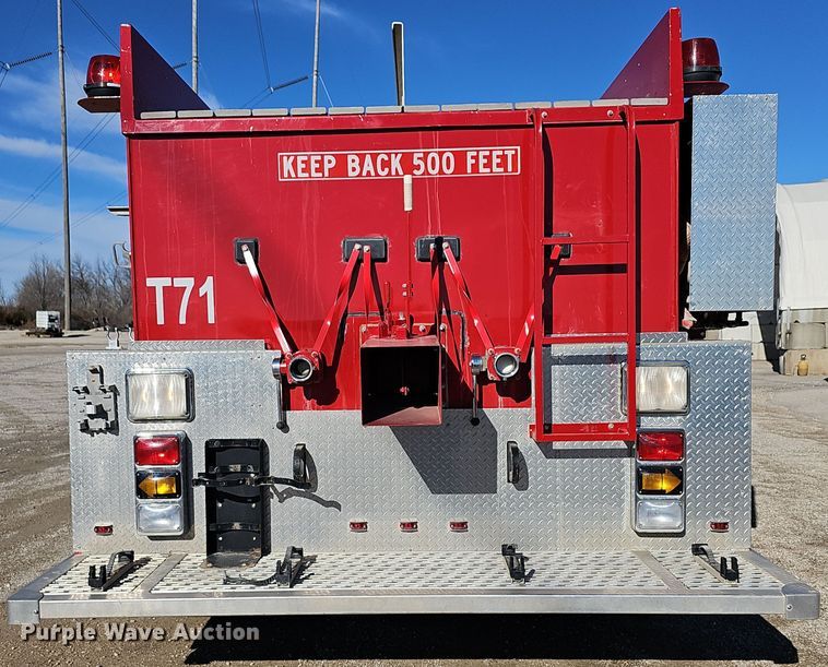 image for item DR5916 2006 Chevrolet C8500 fire truck