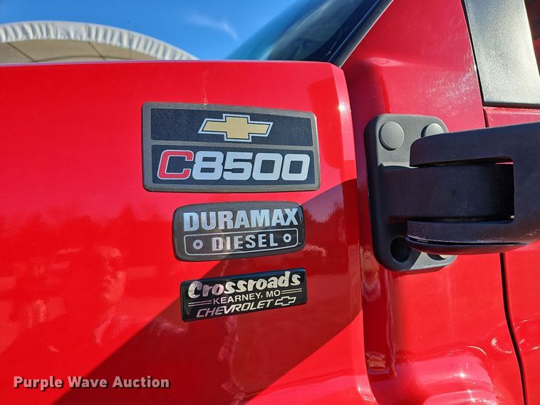 image for item DR5916 2006 Chevrolet C8500 fire truck