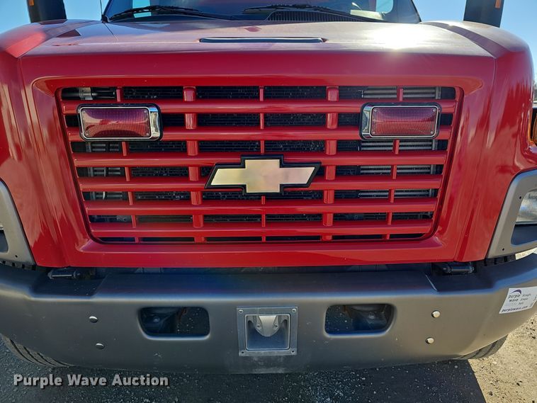 image for item DR5916 2006 Chevrolet C8500 fire truck