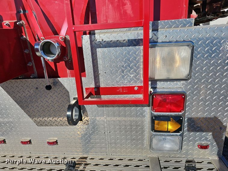 image for item DR5916 2006 Chevrolet C8500 fire truck
