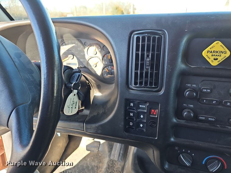 image for item DR5916 2006 Chevrolet C8500 fire truck