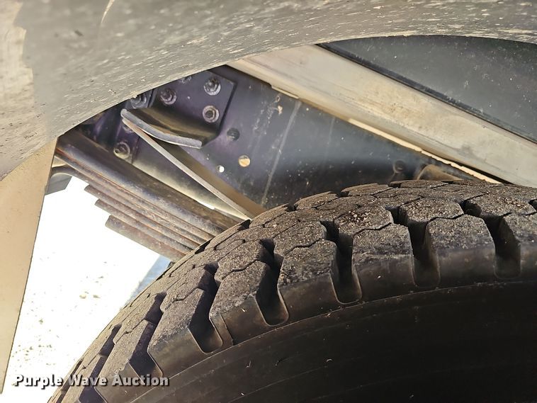 image for item DR5916 2006 Chevrolet C8500 fire truck