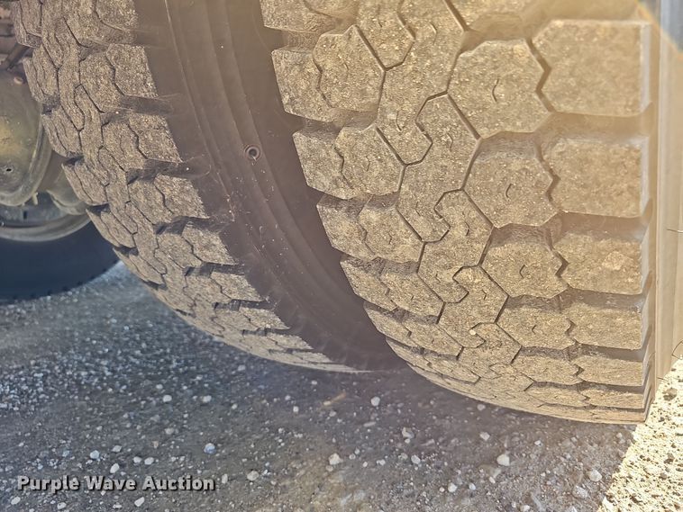 image for item DR5916 2006 Chevrolet C8500 fire truck