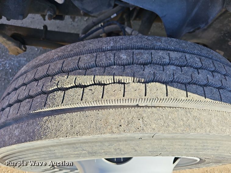 image for item DR5916 2006 Chevrolet C8500 fire truck