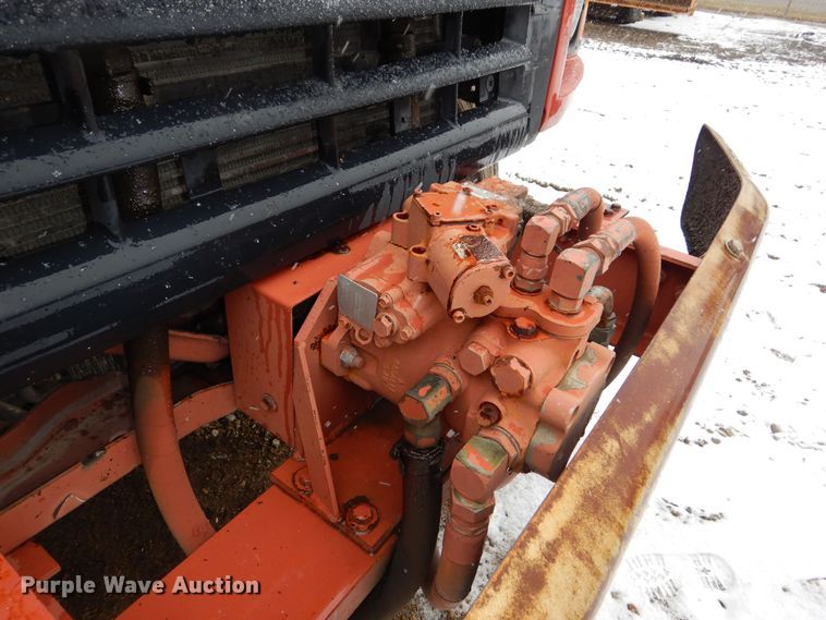 image for item DR5983 1995 Ford F800 oil distributor truck