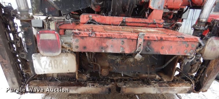 image for item DR5983 1995 Ford F800 oil distributor truck