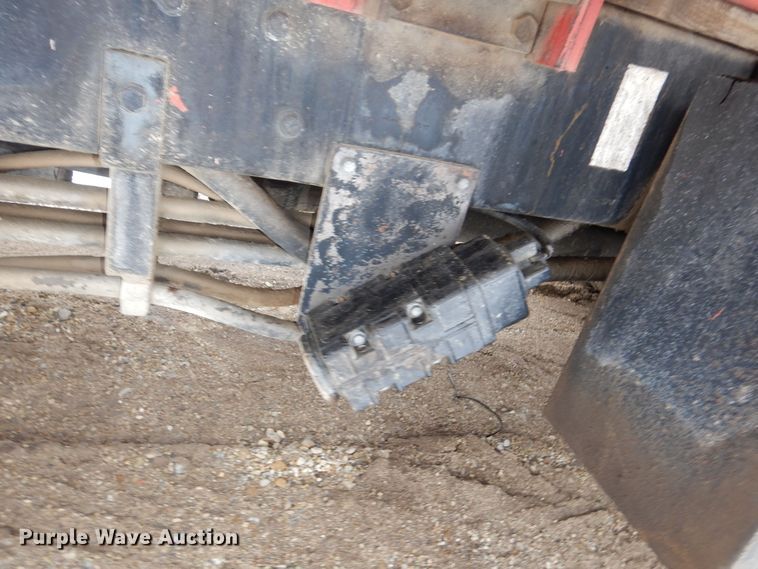 image for item DR5983 1995 Ford F800 oil distributor truck