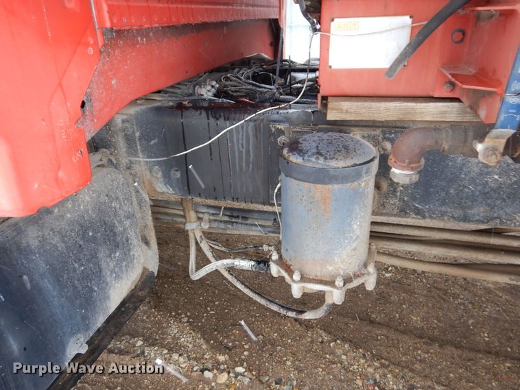 image for item DR5983 1995 Ford F800 oil distributor truck