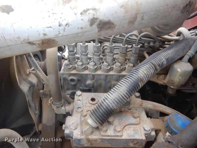 image for item DR5983 1995 Ford F800 oil distributor truck