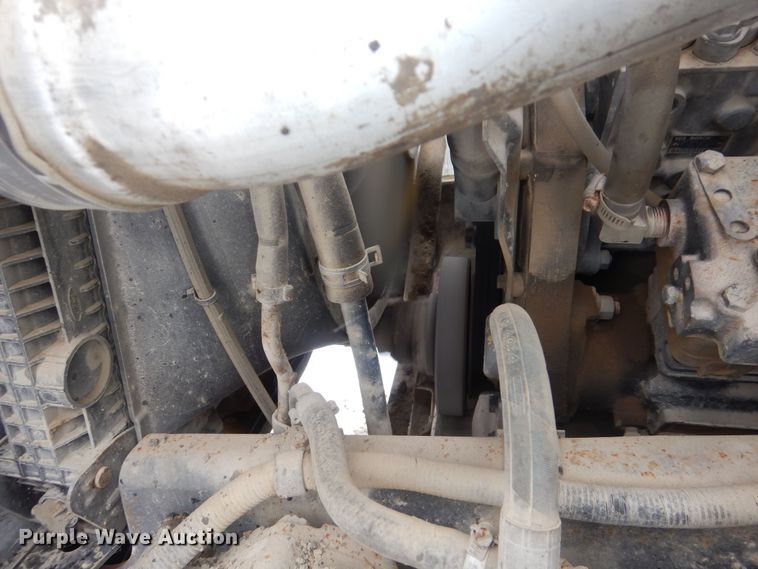 image for item DR5983 1995 Ford F800 oil distributor truck