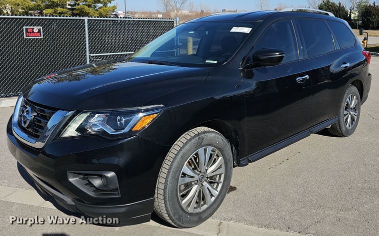 image for item DR5997 2018 Nissan Pathfinder SV SUV