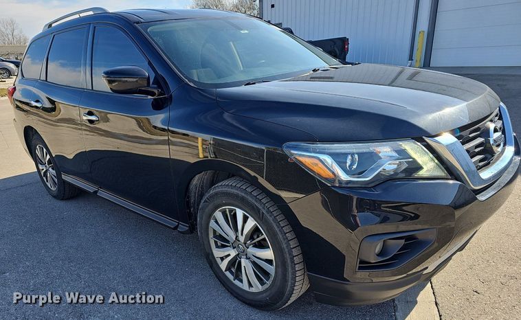 image for item DR5997 2018 Nissan Pathfinder SV SUV