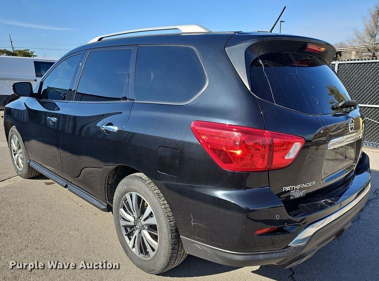 image for item DR5997 2018 Nissan Pathfinder SV SUV