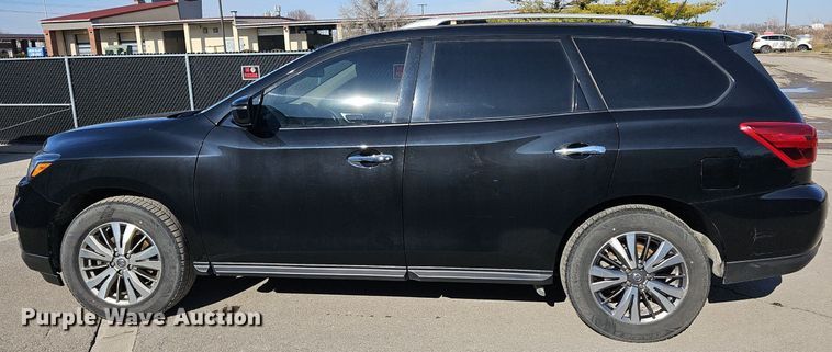image for item DR5997 2018 Nissan Pathfinder SV SUV