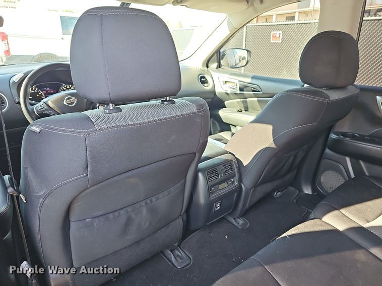 image for item DR5997 2018 Nissan Pathfinder SV SUV