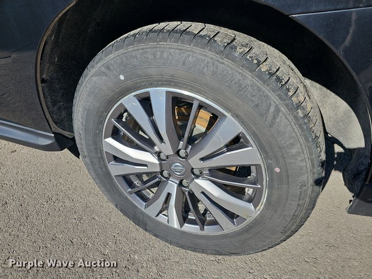 image for item DR5997 2018 Nissan Pathfinder SV SUV