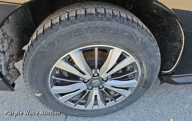 image for item DR5997 2018 Nissan Pathfinder SV SUV