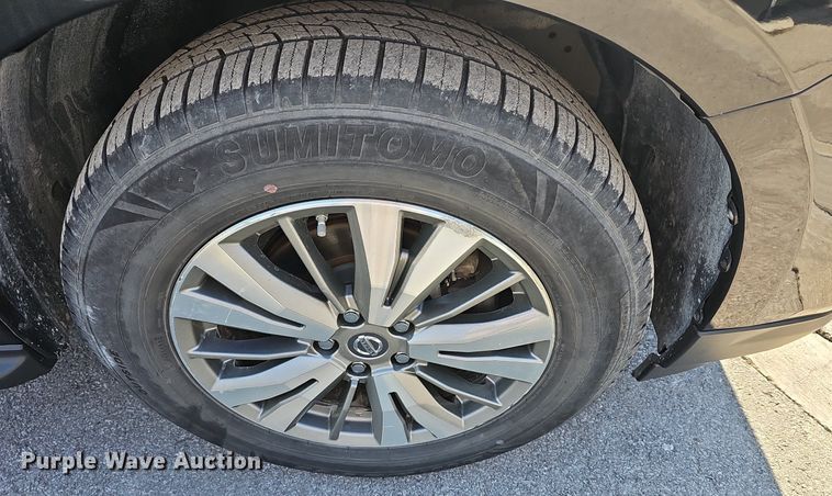 image for item DR5997 2018 Nissan Pathfinder SV SUV