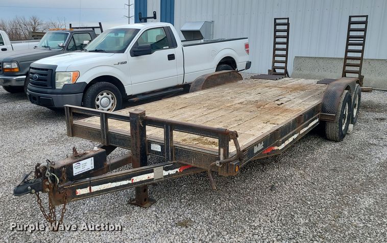 image for item DS7264 2001 Kodiak equipment trailer