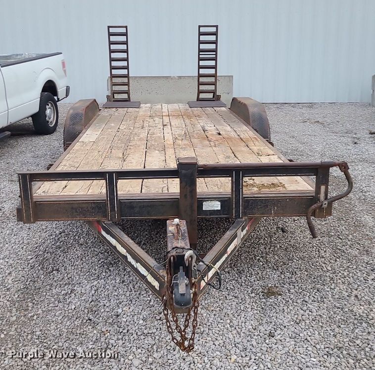 image for item DS7264 2001 Kodiak equipment trailer