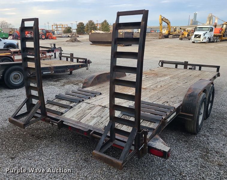 image for item DS7264 2001 Kodiak equipment trailer