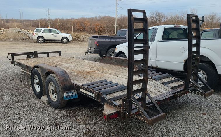 image for item DS7264 2001 Kodiak equipment trailer