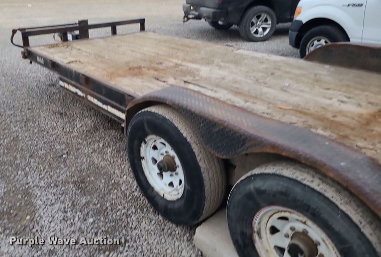 image for item DS7264 2001 Kodiak equipment trailer