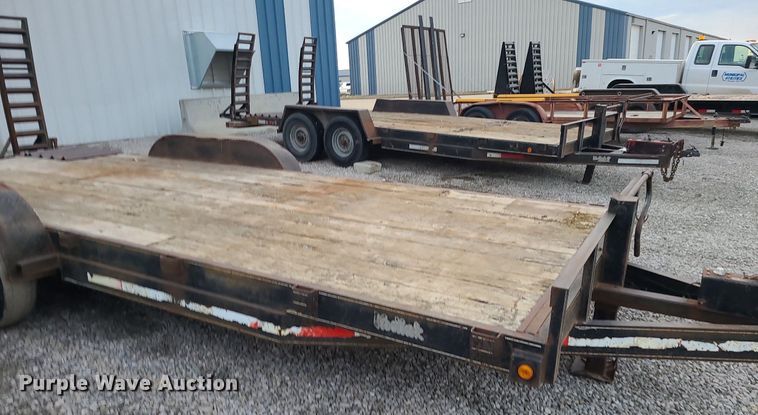 image for item DS7264 2001 Kodiak equipment trailer