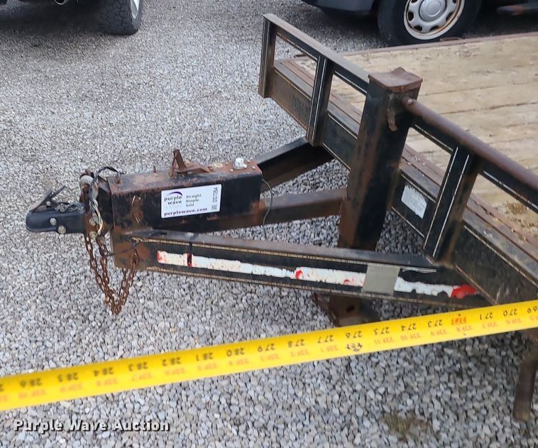 image for item DS7264 2001 Kodiak equipment trailer