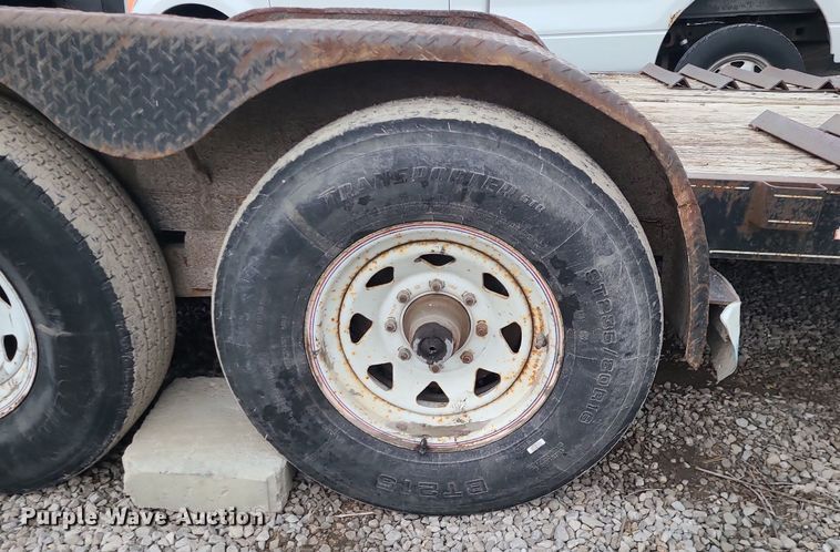 image for item DS7264 2001 Kodiak equipment trailer