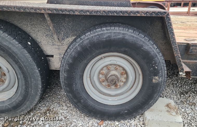 image for item DS7265 2005 Kodiak equipment trailer