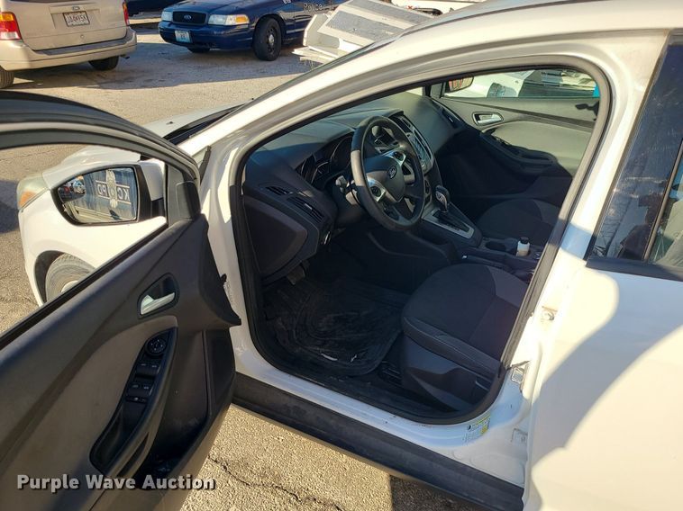 image for item DS7274 2014 Ford Focus SE 