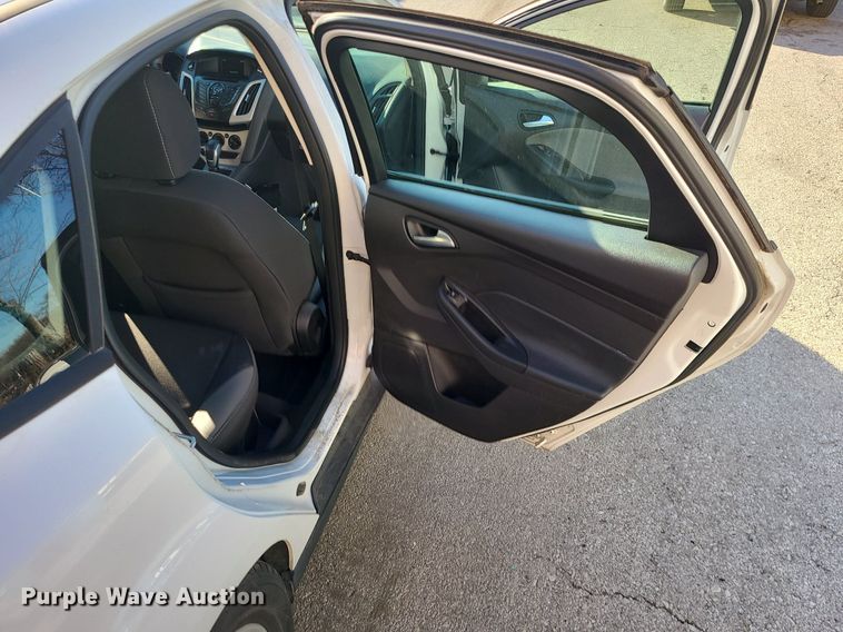 image for item DS7274 2014 Ford Focus SE 