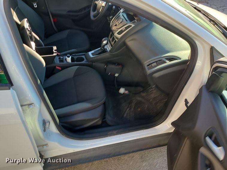 image for item DS7274 2014 Ford Focus SE 
