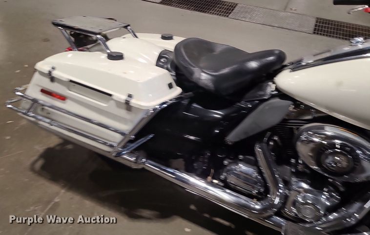 image for item DS7275 2012 Harley Davidson Road King Police motorcycle