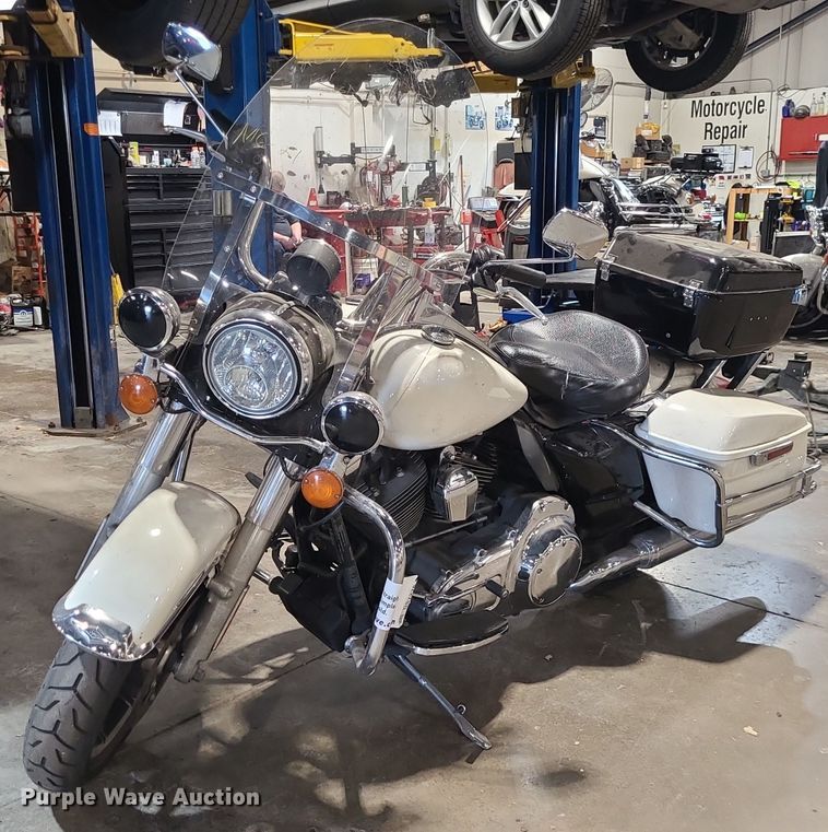image for item DS7276 2014 Harley Davidson Road King Police motorcycle