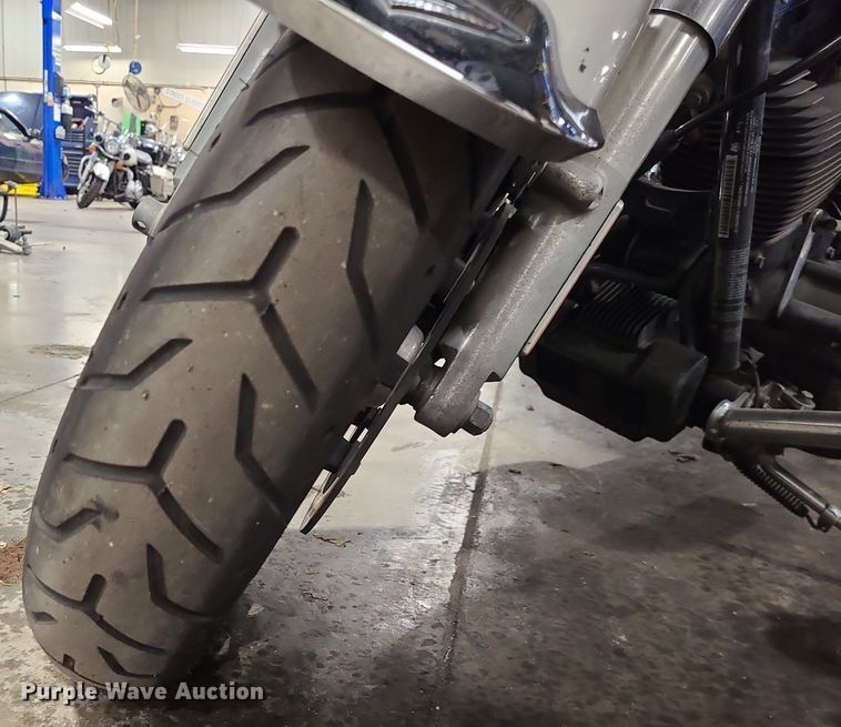 image for item DS7276 2014 Harley Davidson Road King Police motorcycle