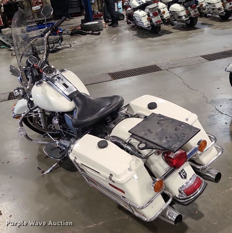 image for item DS7277 2012 Harley Davidson Road King Police motorcycle