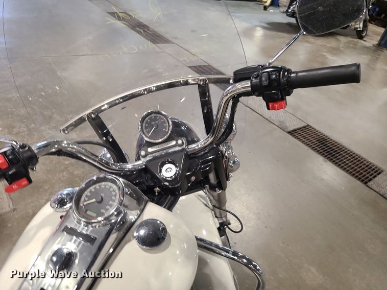image for item DS7277 2012 Harley Davidson Road King Police motorcycle