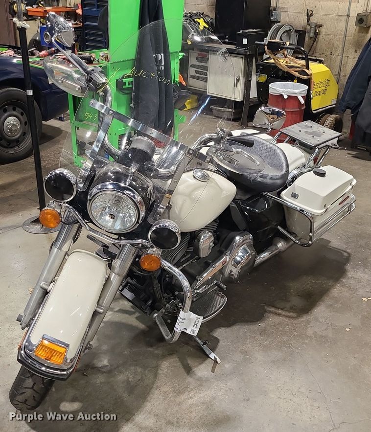 image for item DS7278 2012 Harley Davidson Road King Police motorcycle