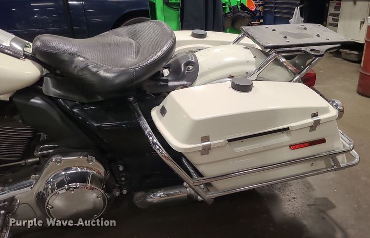 image for item DS7278 2012 Harley Davidson Road King Police motorcycle