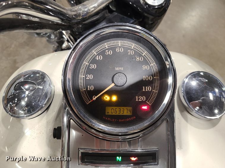 image for item DS7278 2012 Harley Davidson Road King Police motorcycle