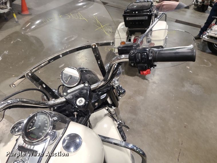 image for item DS7278 2012 Harley Davidson Road King Police motorcycle