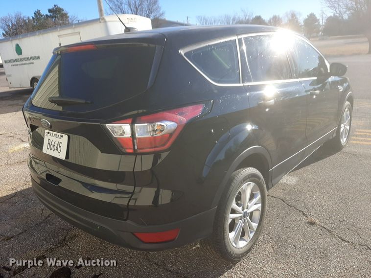 image for item DV9764 2018 Ford Escape SUV