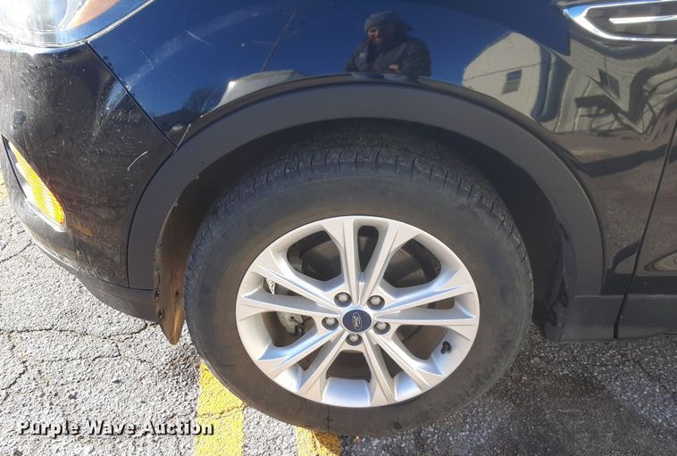 image for item DV9764 2018 Ford Escape SUV