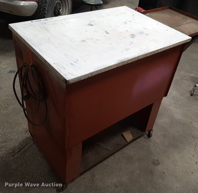 image for item DV9775 Graymills parts washer