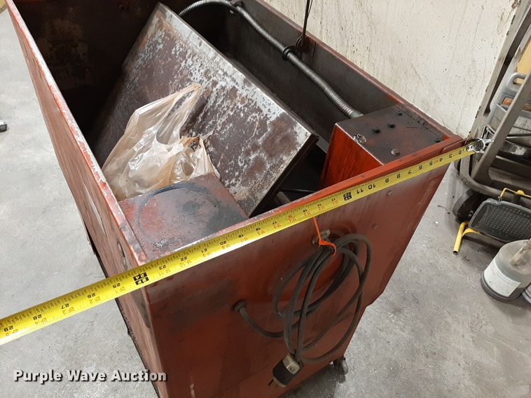 image for item DV9775 Graymills parts washer