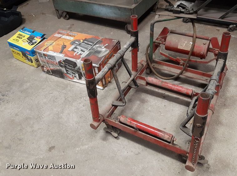 image for item DV9781 Tools